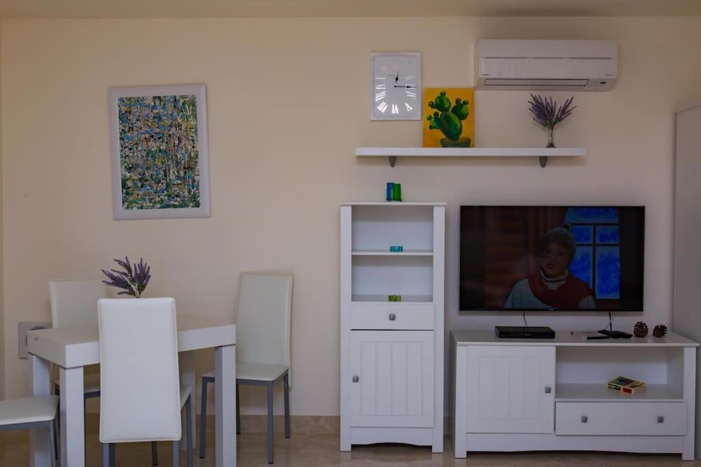 2 Bedrooms Apartment In Magnolia Golf Resort, La Caleta أذيخي المظهر الخارجي الصورة